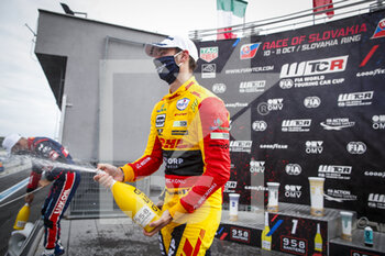 2020-10-11 - Berthon Nathanael (fra), Comtoyou DHL Team Audi Sport, Audi LMS, portrait celebrating victory during the 2020 FIA WTCR Race of Slovakia, 3rd round of the 2020 FIA World Touring Car Cup, on the Automotodrom Slovakia Ring, from October 9 to 11, 2020 in Orechova Poton, Slovakia - Photo Florent Gooden / DPPI - WTCR RACE OF SLOVAKIA, 3RD ROUND OF THE 2020 FIA WORLD TOURING CAR CUP - SUNDAY - GRAND TOURISM - MOTORS