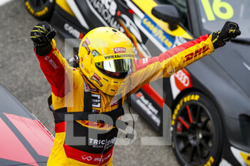 2020-10-11 - Coronel Tom (ned), Comtoyou DHL Team Audi Sport, Audi LMS, portrait celebrating victory during the 2020 FIA WTCR Race of Slovakia, 3rd round of the 2020 FIA World Touring Car Cup, on the Automotodrom Slovakia Ring, from October 9 to 11, 2020 in Orechova Poton, Slovakia - Photo Florent Gooden / DPPI - WTCR RACE OF SLOVAKIA, 3RD ROUND OF THE 2020 FIA WORLD TOURING CAR CUP - SUNDAY - GRAND TOURISM - MOTORS