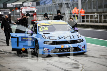 2020-10-16 - 68 Ehrlacher Yann (fra), Cyan Performance Lynk and Co, Lynk and Co 03 TCR, during the 2020 FIA WTCR Race of Hungary, 4th round of the 2020 FIA World Touring Car Cup, on the Hungaroring, from October 16 to 18, 2020 in Mogyor.d, near Budapest, Hungary - Photo Xavi Bonilla / DPPI - 2020 FIA WTCR RACE OF HUNGARY, 4TH ROUND OF THE 2020 FIA WORLD TOURING CAR CUP - GRAND TOURISM - MOTORS