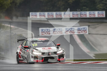 2020-10-17 - 18 MONTEIRO Tiago (prt), ALL-INKL.DE Munnich Motorsport, Honda Civic TCR, action during the 2020 FIA WTCR Race of Hungary, 4th round of the 2020 FIA World Touring Car Cup, on the Hungaroring, from October 16 to 18, 2020 in Mogyor - 2020 WTCR RACE OF HUNGARY, 4TH ROUND OF THE 2020 FIA WORLD TOURING CAR CUP - SATURDAY - GRAND TOURISM - MOTORS