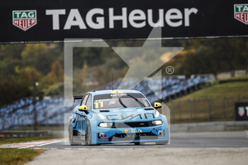 2020-10-17 - 11 BJORK Thed (swe), Cyan Performance Lynk and Co, Lynk and Co 03 TCR, action during the 2020 FIA WTCR Race of Hungary, 4th round of the 2020 FIA World Touring Car Cup, on the Hungaroring, from October 16 to 18, 2020 in Mogyor.d, near Budapest, Hungary - Photo Xavi Bonilla / DPPI - 2020 WTCR RACE OF HUNGARY, 4TH ROUND OF THE 2020 FIA WORLD TOURING CAR CUP - SATURDAY - GRAND TOURISM - MOTORS