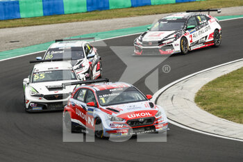 2020-10-18 - 01 MICHELISZ Norbert (hun), BRC Hyundai N LUKOIL Squadra Corse, Hyundai i30 N TCR, action, 55 BOLDIZS Bence (hun), Zengo Motorsport KFT, Cupra Leon Competicion TCR, action during the 2020 FIA WTCR Race of Hungary, 4th round of the 2020 FIA World Touring Car Cup, on the Hungaroring, from October 16 to 18, 2020 in Mogyor.d, near Budapest, Hungary - Photo Xavi Bonilla / DPPI - 2020 FIA WTCR RACE OF HUNGARY, 4TH ROUND OF THE 2020 WORLD TOURING CAR CUP - SUNDAY - GRAND TOURISM - MOTORS