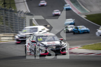 2020-10-18 - 18 MONTEIRO Tiago (prt), ALL-INKL.DE Munnich Motorsport, Honda Civic TCR, action RACE 3 during the 2020 FIA WTCR Race of Hungary, 4th round of the 2020 FIA World Touring Car Cup, on the Hungaroring, from October 16 to 18, 2020 in Mogyor.d, Budapest, Hungary - Photo Paulo Maria / DPPI - 2020 FIA WTCR RACE OF HUNGARY, 4TH ROUND OF THE 2020 WORLD TOURING CAR CUP - SUNDAY - GRAND TOURISM - MOTORS