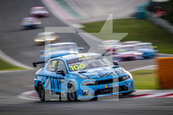 2020-10-18 - 100 MULLER Yvan (fra), Cyan Performance Lynk and Co, Lynk and Co 03 TCR, action RACE 3 during the 2020 FIA WTCR Race of Hungary, 4th round of the 2020 FIA World Touring Car Cup, on the Hungaroring, from October 16 to 18, 2020 in Mogyor.d, Budapest, Hungary - Photo Paulo Maria / DPPI - 2020 FIA WTCR RACE OF HUNGARY, 4TH ROUND OF THE 2020 WORLD TOURING CAR CUP - SUNDAY - GRAND TOURISM - MOTORS