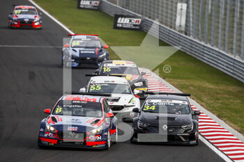 2020-10-18 - 08 ENGSTLER Luca (deu), Engstler Hyundai N Liqui Moly Racing Team, Hyundai i30 N TCR, action and 34 COMTE Aurelien (fra), Vukovic Motorsport, Renault Megane RS, action during the 2020 FIA WTCR Race of Hungary, 4th round of the 2020 FIA World Touring Car Cup, on the Hungaroring, from October 16 to 18, 2020 in Mogyor.d, near Budapest, Hungary - Photo Xavi Bonilla / DPPI - 2020 FIA WTCR RACE OF HUNGARY, 4TH ROUND OF THE 2020 WORLD TOURING CAR CUP - SUNDAY - GRAND TOURISM - MOTORS