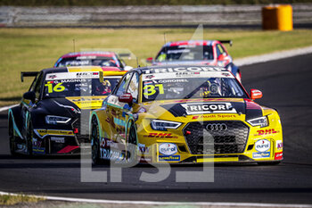 2020-10-18 - 31 CORONEL Tom (ned), Comtoyou DHL Team Audi Sport, Audi LMS, action RACE 3 during the 2020 FIA WTCR Race of Hungary, 4th round of the 2020 FIA World Touring Car Cup, on the Hungaroring, from October 16 to 18, 2020 in Mogyor.d, Budapest, Hungary - Photo Paulo Maria / DPPI - 2020 FIA WTCR RACE OF HUNGARY, 4TH ROUND OF THE 2020 WORLD TOURING CAR CUP - SUNDAY - GRAND TOURISM - MOTORS