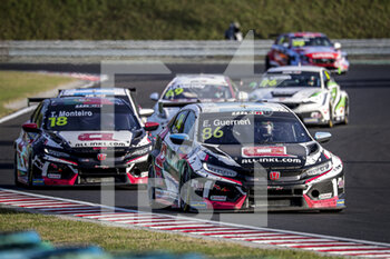 2020-10-18 - 86 GUERRIERI Esteban (arg), ALL-INKL.DE Munnich Motorsport, Honda Civic TCR, action, 18 MONTEIRO Tiago (prt), ALL-INKL.DE Munnich Motorsport, Honda Civic TCR, action RACE 3 during the 2020 FIA WTCR Race of Hungary, 4th round of the 2020 FIA World Touring Car Cup, on the Hungaroring, from October 16 to 18, 2020 in Mogyor.d, Budapest, Hungary - Photo Paulo Maria / DPPI - 2020 FIA WTCR RACE OF HUNGARY, 4TH ROUND OF THE 2020 WORLD TOURING CAR CUP - SUNDAY - GRAND TOURISM - MOTORS