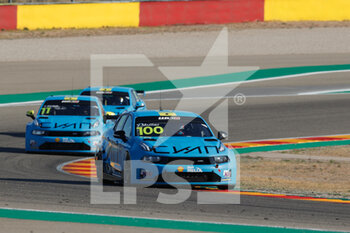 2020-10-31 - 100 Muller Yvan (fra), Cyan Performance Lynk and Co, Lynk and Co 03 TCR, action 11 Bjork Thed (swe), Cyan Performance Lynk and Co, Lynk and Co 03 TCR, action during the 2020 FIA WTCR Race of Spain, 5th round of the 2020 FIA World Touring Car Cup, on the Ciudad del Motor de Arag - 2020 FIA WTCR RACE OF SPAIN, 5TH ROUND OF THE WORLD TOURING CAR CUP - SATURDAY - GRAND TOURISM - MOTORS