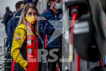 2020-11-14 - Ambiance during the 2020 FIA WTCR Race of Aragon, 6th round of the 2020 FIA World Touring Car Cup, on the Ciudad del Motor de Aragón, from November 14 to 15, 2020 in Alcañiz, Aragon, Spain - Photo Paulo Maria / DPPI - 2020 FIA WTCR RACE OF ARAGON, 6TH ROUND OF THE WORLD TOURING CAR CUP - SATURDAY - GRAND TOURISM - MOTORS