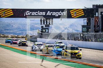 2020-11-15 - 100 Muller Yvan (fra), Cyan Performance Lynk and Co, Lynk and Co 03 TCR, action during the 2020 FIA WTCR Race of Aragon, 6th round of the 2020 FIA World Touring Car Cup, on the Ciudad del Motor de Aragón, from November 14 to 15, 2020 in Alcañiz, Aragon, Spain - Photo Paulo Maria / DPPI - 2020 FIA WTCR RACE OF ARAGON, 6TH ROUND OF THE WORLD TOURING CAR CUP - GRAND TOURISM - MOTORS