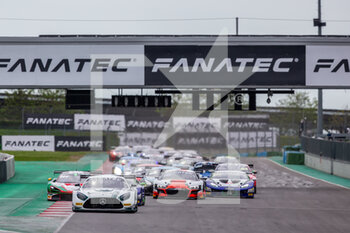 2021-05-09 - 06 Engel Maro (ger), Stolz Luca (ger), TokSport, Mercedes-AMG GT3 and 163 Costa Albert (esp), Siedler Norbert (aut), Emil Frey Fracing, Lamborghini Huracan GT3 Evo, action depart start during the 2nd round of the 2021 Fanatec GT World Challenge Europe Powered by AWS, from May 6 to 9, 2021 on the Circuit de Nevers Magny-Cours, Magny-Cours, France - Photo Clément Luck / DPPI - 2021 FANATEC GT WORLD CHALLENGE EUROPE POWERED BY AWS - GRAND TOURISM - MOTORS