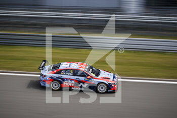 2021-06-02 - 08 Engstler Luca (ger), Engstler Hyundai N Liqui Moly Racing Team, Hyundai Elantra N TCR, action during the 2021 FIA WTCR Race of Germany, 1st round of the 2021 FIA World Touring Car Cup, on the Nurburgring Nordschleife, from June 3 to 6, 2021 in Nordschleife, Germany - Photo Frédéric Le Floc?h / DPPI - 2021 FIA WTCR RACE OF GERMANY, 1ST ROUND OF THE 2021 FIA WORLD TOURING CAR CUP - GRAND TOURISM - MOTORS