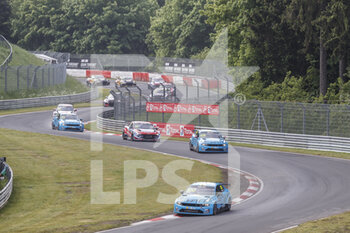 05/06/2021 - start of the race, depart, 100 Muller Yvan (fra), Cyan Racing Lynk & Co, Lync & Co 03 TCR, action, 68 Ehrlacher Yann (fra), Cyan Racing Lynk & Co, Lync & Co 03 TCR, action, 03 Tarquini Gabriele (ita), BRC Hyundai N Lukoil Squadra Corse, Hyundai Elantra N TCR, action during the 2021 FIA WTCR Race of Germany, 1st round of the 2021 FIA World Touring Car Cup, on the Nurburgring Nordschleife, from June 3 to 6, 2021 in Nordschleife, Germany - Photo Frédéric Le Floc'h / DPPI - 2021 FIA WTCR RACE OF GERMANY, 1ST ROUND OF THE 2021 FIA WORLD TOURING CAR CUP - TURISMO E GRAN TURISMO - MOTORI