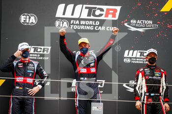 05/06/2021 - Podium of race 2: Vernay Jean-Karl (fra), Engstler Hyundai N Liqui Moly Racing Team, Hyundai Elantra N TCR, Engstler Luca (ger), Engstler Hyundai N Liqui Moly Racing Team, Hyundai Elantra N TCR, Girolami Nestor (arg), ALL-INKL.COM Munnich Motorsport, Honda Civic Type R TCR (FK8), portrait during the 2021 FIA WTCR Race of Germany, 1st round of the 2021 FIA World Touring Car Cup, on the Nurburgring Nordschleife, from June 3 to 6, 2021 in Nurburg, Germany - Photo Florent Gooden / DPPI - 2021 FIA WTCR RACE OF GERMANY, 1ST ROUND OF THE 2021 FIA WORLD TOURING CAR CUP - TURISMO E GRAN TURISMO - MOTORI