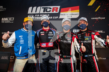 05/06/2021 - Vernay Jean-Karl (fra), Engstler Hyundai N Liqui Moly Racing Team, Hyundai Elantra N TCR, portrait, Engstler Luca (ger), Engstler Hyundai N Liqui Moly Racing Team, Hyundai Elantra N TCR, portrait, Monteiro Tiago (por), ALL-INKL.DE Munnich Motorsport, Honda Civic Type R TCR (FK8), portrait, Girolami Nestor (arg), ALL-INKL.COM Munnich Motorsport, Honda Civic Type R TCR (FK8), portrait during the 2021 FIA WTCR Race of Germany, 1st round of the 2021 FIA World Touring Car Cup, on the Nurburgring Nordschleife, from June 3 to 6, 2021 in Nurburg, Germany - Photo Alexandre Guillaumot / DPPI - 2021 FIA WTCR RACE OF GERMANY, 1ST ROUND OF THE 2021 FIA WORLD TOURING CAR CUP - TURISMO E GRAN TURISMO - MOTORI