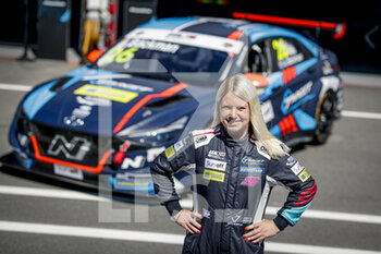 2021-06-25 - Backman Jessica (swe), Target Competition, Hyundai Elantra N TCR, portrait during the 2021 FIA WTCR Race of Portugal, 2nd round of the 2021 FIA World Touring Car Cup, on the Circuito do Estoril, from June 26th to 27th, 2021 in Estoril, Portugal - Photo Paulo Maria / DPPI - 2021 FIA WTCR RACE OF PORTUGAL, 2ND ROUND OF THE 2021 FIA WORLD TOURING CAR CUP - GRAND TOURISM - MOTORS