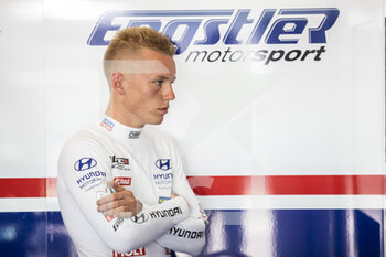 2021-06-26 - Engstler Luca (ger), Engstler Hyundai N Liqui Moly Racing Team, Hyundai Elantra N TCR, portrait during the 2021 FIA WTCR Race of Portugal, 2nd round of the 2021 FIA World Touring Car Cup, on the Circuito do Estoril, from June 26 to 27, 2021 in Estoril, Portugal - Photo Xavi Bonilla / DPPI - 2021 FIA WTCR RACE OF PORTUGAL, 2ND ROUND OF THE 2021 FIA WORLD TOURING CAR CUP - GRAND TOURISM - MOTORS