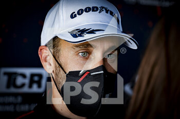2021-06-26 - Guerrieri Esteban (arg), ALL-INKL.COM Munnich Motorsport, Honda Civic Type R TCR (FK8), portrait during the 2021 FIA WTCR Race of Portugal, 2nd round of the 2021 FIA World Touring Car Cup, on the Circuito do Estoril, from June 26th to 27th, 2021 in Estoril, Portugal - Photo Paulo Maria / DPPI - 2021 FIA WTCR RACE OF PORTUGAL, 2ND ROUND OF THE 2021 FIA WORLD TOURING CAR CUP - GRAND TOURISM - MOTORS