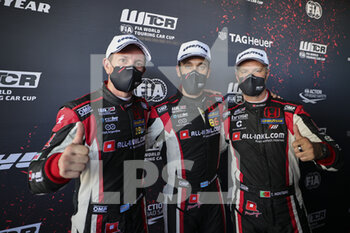 2021-06-26 - Girolami Nestor (arg), ALL-INKL.COM Munnich Motorsport, Honda Civic Type R TCR (FK8), portrait, Monteiro Tiago (por), ALL-INKL.DE Munnich Motorsport, Honda Civic Type R TCR (FK8), portrait, Guerrieri Esteban (arg), ALL-INKL.COM Munnich Motorsport, Honda Civic Type R TCR (FK8), portrait during the 2021 FIA WTCR Race of Portugal, 2nd round of the 2021 FIA World Touring Car Cup, on the Circuito do Estoril, from June 26th to 27th, 2021 in Estoril, Portugal - Photo Paulo Maria / DPPI - 2021 FIA WTCR RACE OF PORTUGAL, 2ND ROUND OF THE 2021 FIA WORLD TOURING CAR CUP - GRAND TOURISM - MOTORS