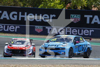 27/06/2021 - 68 Ehrlacher Yann (fra), Cyan Racing Lynk & Co, Lync & Co 03 TCR, action 03 Tarquini Gabriele (ita), BRC Hyundai N Lukoil Squadra Corse, Hyundai Elantra N TCR, action during the 2021 FIA WTCR Race of Portugal, 2nd round of the 2021 FIA World Touring Car Cup, on the Circuito do Estoril, from June 26 to 27, 2021 in Estoril, Portugal - Photo Xavi Bonilla / DPPI - 2021 FIA WTCR RACE OF PORTUGAL, 2ND ROUND OF THE 2021 FIA WORLD TOURING CAR CUP - TURISMO E GRAN TURISMO - MOTORI