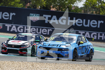 27/06/2021 - 11 Bjork Thed (swe), Cyan Performance Lynk & Co, Lync & Co 03 TCR, action 09 Tassi Attila (hun), ALL-INKL.DE Munnich Motorsport, Honda Civic Type R TCR (FK8), action during the 2021 FIA WTCR Race of Portugal, 2nd round of the 2021 FIA World Touring Car Cup, on the Circuito do Estoril, from June 26 to 27, 2021 in Estoril, Portugal - Photo Xavi Bonilla / DPPI - 2021 FIA WTCR RACE OF PORTUGAL, 2ND ROUND OF THE 2021 FIA WORLD TOURING CAR CUP - TURISMO E GRAN TURISMO - MOTORI