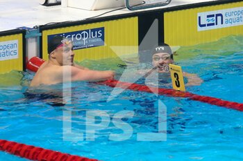 2021-05-23 - Ari-Pekka Liukkonen of Finland 1st place and Benjamin Proud of Great Britain 2nd place, Final 50 m Freestyle during the 2021 LEN European Championships, Swimming event on May 23, 2021 at Duna Arena in Budapest, Hungary - Photo Laurent Lairys / DPPI - 2021 LEN EUROPEAN CHAMPIONSHIPS - SWIMMING - SWIMMING