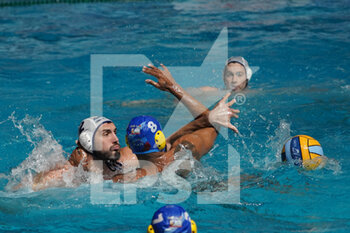 2020-11-12 - Cosmin RaduHavk (Mladost Zagreb) Guillaume Dino (Pays D'Aix Natation) - MLADOST VS PAUS D'AIX - LEN CUP - CHAMPIONS LEAGUE - WATERPOLO