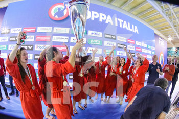 2019-12-07 - Premiazione primo posto Plebiscito Padova - FINALE 3/4 POSTO - SIS ROMA VS KALLY NC MILANO - ITALIAN CUP WOMEN - WATERPOLO