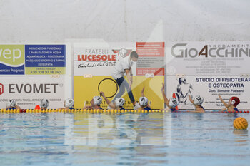 2020-11-21 - Le giocatrici della Vela Nuoto Ancona scendono in vasca - ANCONA VS SIS ROMA - SERIE A1 WOMEN - WATERPOLO