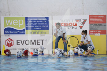 2020-11-21 - Le giocatrici della Vela Nuoto Ancona a rapporto da mister Pace  - ANCONA VS SIS ROMA - SERIE A1 WOMEN - WATERPOLO