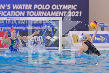 2021-01-19 - 9 VERNOUX Ema Martine (France) - WOMEN'S WATERPOLO OLYMPIC GAME QUALIFICATION TOURNAMENT 2021 - FRANCE VS ITALY - OLYMPIC TROPHY - WATERPOLO
