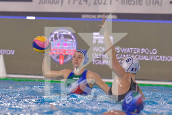 2021-01-19 - 4 AVEGNO Silvia (Italy) - 6 MAHIEU Geraldine (France) - WOMEN'S WATERPOLO OLYMPIC GAME QUALIFICATION TOURNAMENT 2021 - FRANCE VS ITALY - OLYMPIC TROPHY - WATERPOLO