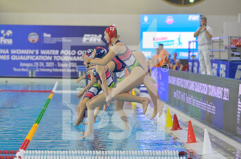 2021-01-24 - Hungary Team - WOMEN'S WATERPOLO OLYMPIC GAME QUALIFICATION TOURNAMENT 2021 - NETHERLANDS VS HUNGARY - OLYMPIC TROPHY - WATERPOLO