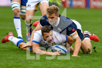 2020-11-14 - Paolo Garbisi (Italy) tackled by Chris Harris (Scotland) - CATTOLICA TEST MATCH 2020 - ITALIA VS SCOZIA  - AUTUMN NATIONS SERIES - RUGBY