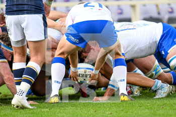 2020-11-14 - Stephen Varney (Italy) introduce the ball in the scrum - CATTOLICA TEST MATCH 2020 - ITALIA VS SCOZIA  - AUTUMN NATIONS SERIES - RUGBY