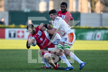 14/12/2019 - Placcaggio di Cherif Traore (Treviso) e Sebastian Negri (Treviso) su Pato Fernandez (Lyon) - BENETTON TREVISO VS LYON - HEINEKEN CHAMPIONS CUP - RUGBY