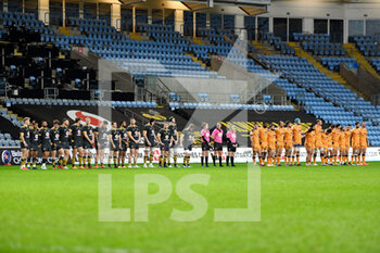 2020-12-18 - The teams pay their respects tp Mr Jean-Pierre Lux during the European Rugby Champions Cup, rugby union match between Wasps and Montpellier Herault Rugby on December 18, 2020 at the Ricoh Arena in Coventry, England - Photo Dennis Goodwin / ProSportsImages / DPPI - WASPS VS MONTPELLIER HERAULT RUGBY - CHAMPIONS CUP - RUGBY