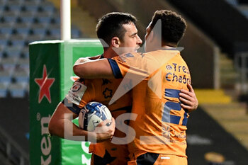 2020-12-18 - Montpellier Herault Rugby centre Alex Lozowski (13) scores a try and celebrates with Montpellier Herault Rugby centre Yvan Reilach (22) during the European Rugby Champions Cup, rugby union match between Wasps and Montpellier Herault Rugby on December 18, 2020 at the Ricoh Arena in Coventry, England - Photo Dennis Goodwin / ProSportsImages / DPPI - WASPS VS MONTPELLIER HERAULT RUGBY - CHAMPIONS CUP - RUGBY