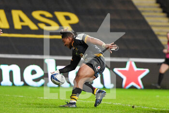 2020-12-18 - Wasps centre Paolo Odogwu (13) scores a try during the European Rugby Champions Cup, rugby union match between Wasps and Montpellier Herault Rugby on December 18, 2020 at the Ricoh Arena in Coventry, England - Photo Dennis Goodwin / ProSportsImages / DPPI - WASPS VS MONTPELLIER HERAULT RUGBY - CHAMPIONS CUP - RUGBY