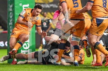 2020-12-18 - Wasps back row Alfie Barbeary (8) scores his second try during the European Rugby Champions Cup, rugby union match between Wasps and Montpellier Herault Rugby on December 18, 2020 at the Ricoh Arena in Coventry, England - Photo Dennis Goodwin / ProSportsImages / DPPI - WASPS VS MONTPELLIER HERAULT RUGBY - CHAMPIONS CUP - RUGBY