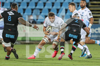 2020-10-02 - Josh Turnbull (Cardiff) carries the Ball - ZEBRE VS CARDIFF BLUES - GUINNESS PRO 14 - RUGBY