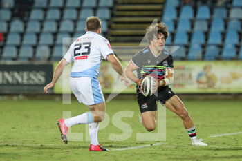 2020-10-02 - Tommaso Boni carries the ball against Cardiff - ZEBRE VS CARDIFF BLUES - GUINNESS PRO 14 - RUGBY