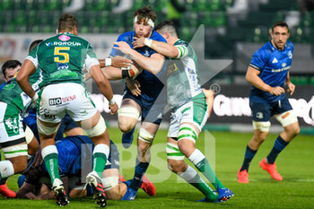 2020-10-10 - Ryan Baird (Leinster) tackled by Sebastian Negri (Treviso) - BENETTON TREVISO VS LEINSTER RUGBY - GUINNESS PRO 14 - RUGBY