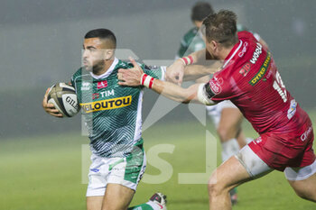 2020-10-23 - Luca Petrozzi (Treviso) and Tyler Morgan (Scarlets) - BENETTON VS SCARLETS - GUINNESS PRO 14 - RUGBY