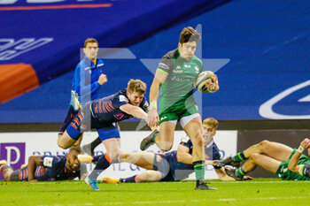 2020-10-25 - Alex Wooton (11) of Connacht Rugby evades the tackle of James Johnstone (13) of Edinburgh Rugby to score a try during the Guinness Pro 14 rugby union match between Edinburgh Rugby and Connacht Rugby on October 25, 2020 at BT Murrayfield Stadium in Edinburgh, Scotland - Photo Malcolm Mackenzie / ProSportsImages / DPPI - EDINBURGH RUGBY VS CONNACHT RUGBY - GUINNESS PRO 14 - RUGBY