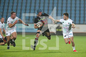 2020-11-02 - Ian Neagle (Zebre) find a hole in Ospreys defense - ZEBRE VS OSPREYS - GUINNESS PRO 14 - RUGBY