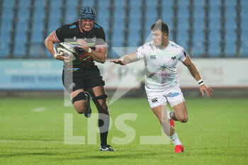 2020-11-02 - Ian Neagle (Zebre) find a hole in Ospreys defense - ZEBRE VS OSPREYS - GUINNESS PRO 14 - RUGBY