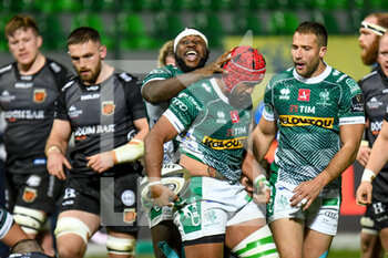 2020-11-29 - Happiness of Cherif Traoré (Benetton Treviso) for the try of Hame Faiva (Benetton Treviso) - BENETTON VS DRAGONS - GUINNESS PRO 14 - RUGBY