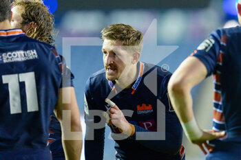 2020-11-30 - Henry Pyrgos (9) of Edinburgh Rugby speaks to his team mates during the Guinness Pro 14 rugby union match between Edinburgh Rugby and Ulster Rugby on November 30, 2020 at BT Murrayfield stadium in Edinburgh, Scotland - Photo Malcolm Mackenzie / ProSportsImages / DPPI - EDINBURGH RUGBY VS ULSTER RUGBY - GUINNESS PRO 14 - RUGBY