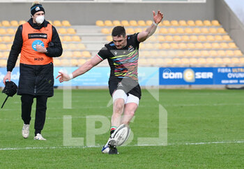 2021-01-09 - Carlo Canna (Zebre) kicks - ZEBRE RUGBY VS BENETTON TREVISO - GUINNESS PRO 14 - RUGBY
